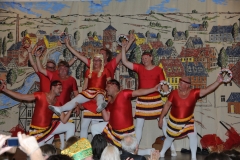 (15)Bild